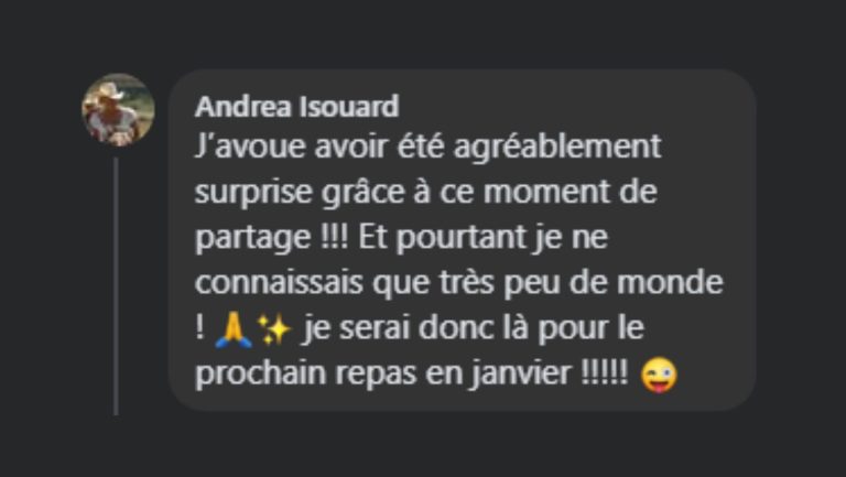 Commentaire sur un moment convivial entre femmes dans un restaurant avec un service parfait.