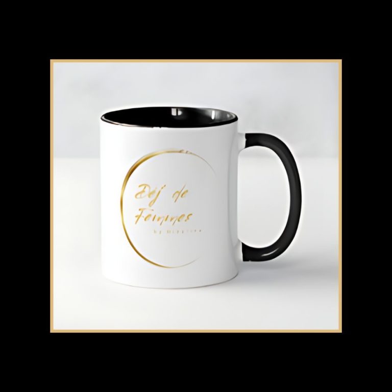 Mug Déj de Femmes Tasse blanche mug avec un intérieur noir et une inscription dorée Déj de Femmes