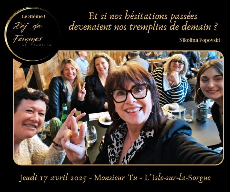 Groupe de femmes souriantes posant ensemble lors d'un événement à l'Isle sur la Sorgue