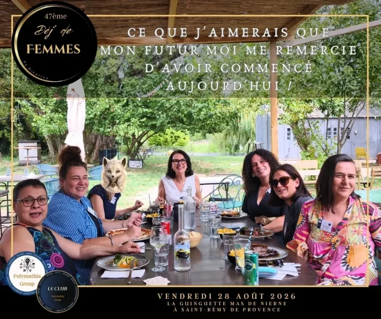 Déj de Femmes à la Guiguette mas de Nierne à St Rémy de Provence le 28 août 2026 Femmes souriantes dans un restaurant dans la nature